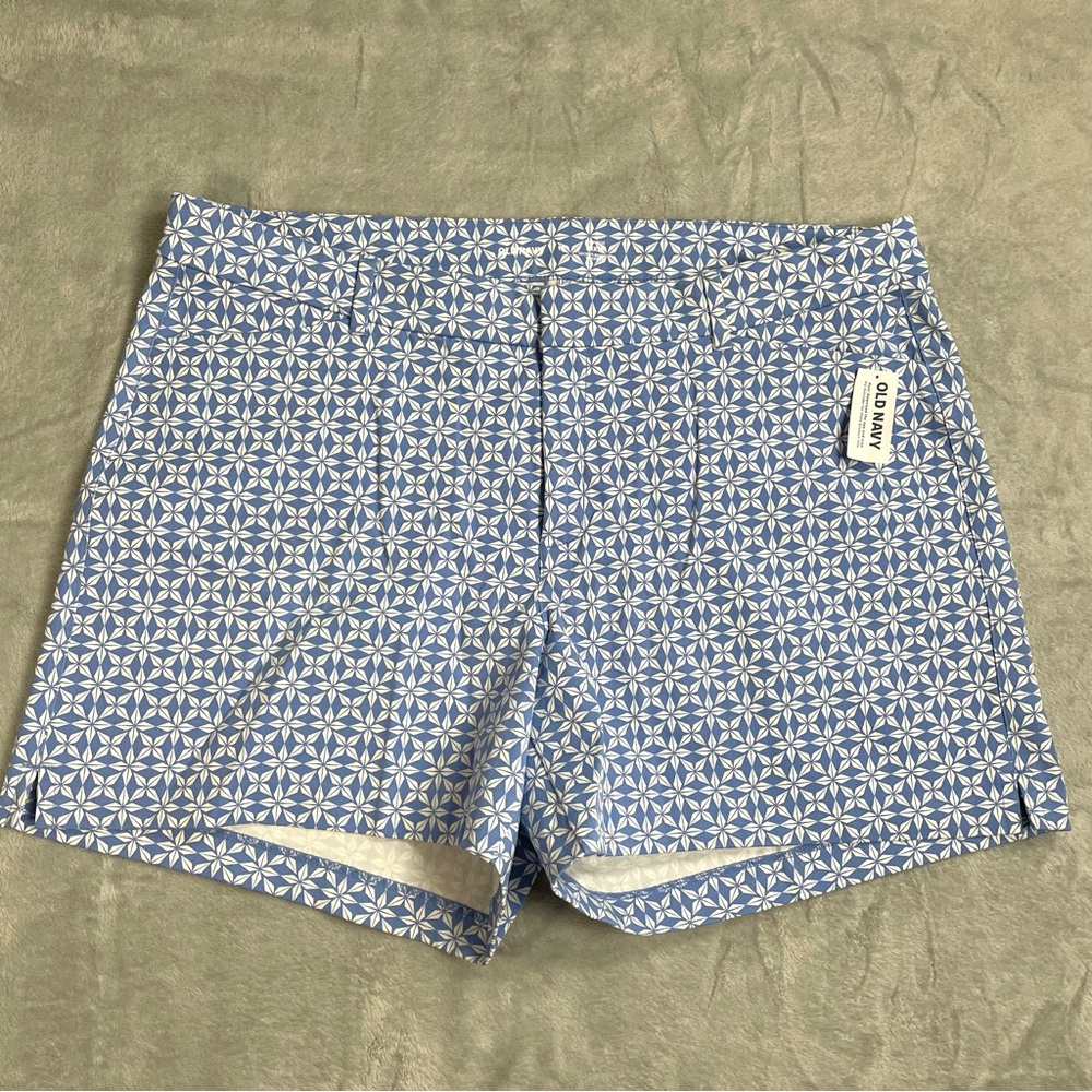 Old‎ Navy Shorts 18 Womens NWT Pixie High Rise Secret Smooth Blue White